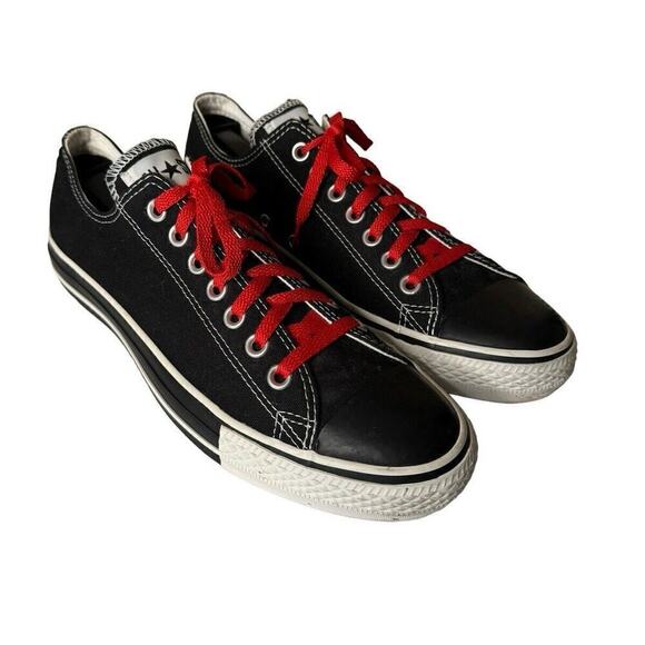 Converse Chuck Taylor Black Canvas Low Top All Star Sneakers Men’s 9 Red Laces - Picture 1 of 9